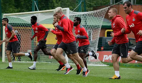 Lokomotiv de Moscú determinó autoaislarse por temor a contagio de coronavirus. | Foto: Lokomotiv de Moscú Lokomotiv de Moscú determinó autoaislarse por temor a contagio de coronavirus. | Foto: Lokomotiv de Moscú