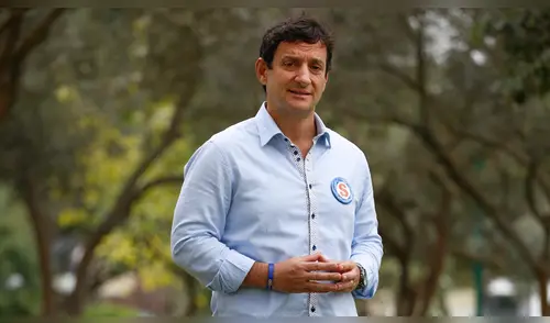 “Mis rivales están haciendo de esto un circo”