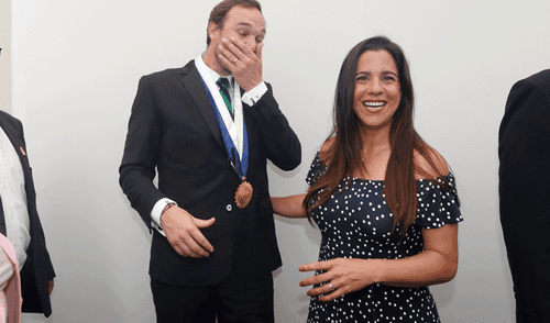 Así reaccionó Vanessa Terkes cuando George besó a Claudia Ramírez en TV