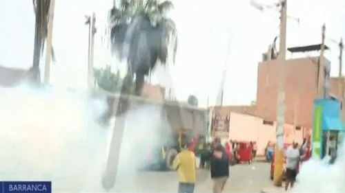 Barranca: vecinos y familiares de niña de 10 años asesinada se enfrentan a PNP [VIDEO] 