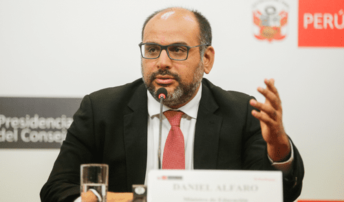 Ministro Alfaro: "Dialogaremos, pero maestros deben regresar a clases" | VIDEO