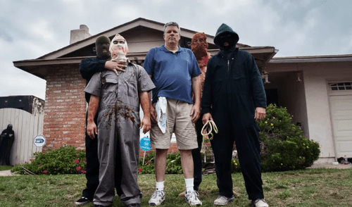 Russ McKamey, el dueño del particular lugar de "entretenimiento extremo".