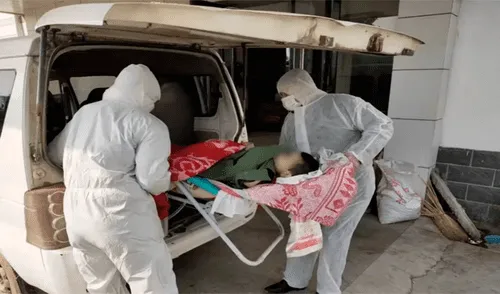 Adolescente discapacitado muere solo en casa después que su familia se pusiera en cuarentena