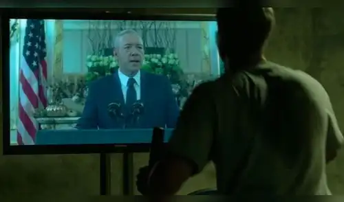 House of Cards: Netflix juntó a la serie con 'War Machine' en un divertido clip [VIDEO]