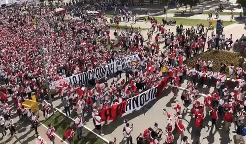 Perú vs Dinamarca: Emocionante aliento de la hinchada rumbo al estadio