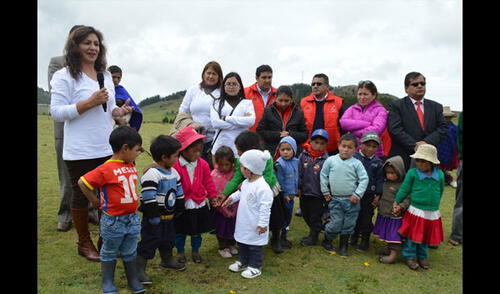 Poder Judicial de Cajamarca dona útiles escolares a niños de Sexemayo y Cuchunga Poder Judicial de Cajamarca dona útiles escolares a niños de Sexemayo y Cuchunga