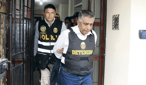 Detienen al alcalde de Chiclayo y lo acusan de dirigir una red criminal