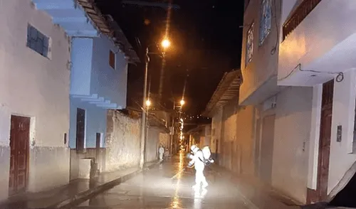 Santiago de Chuco: desinfectan zona donde se reportó primer caso de coronavirus Santiago de Chuco: desinfectan zona donde se reportó primer caso de coronavirus