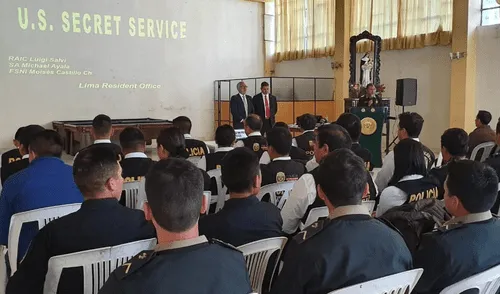 Efectivos de Cajamarca combatirán circulación de dólares falsos.