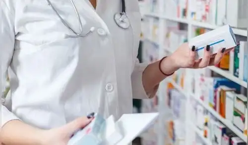 Arequipa: Distribuirán medicinas para adultos mayores asegurados en sus casas