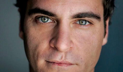 Joaquin Phoenix reveló detallas de la marca de sus labios. Créditos: Composición Joaquin Phoenix