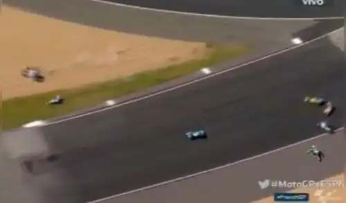 YouTube: Impactantes imágenes muestran un multitudinario accidente en el Moto GP 