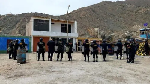 Áncash: allanan vivienda de "Cojo Calín" investigado por lavado de activos en Casma Áncash: allanan vivienda de "Cojo Calín" investigado por lavado de activos en Casma