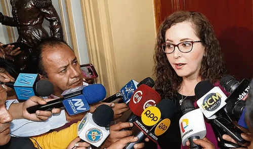 Exigen que Bartra deje presidencia de la comisión Lava Jato Exigen que Bartra deje presidencia de la comisión Lava Jato