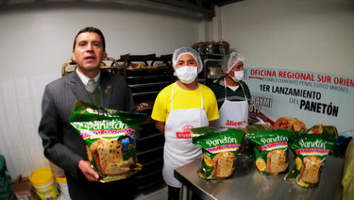 Cusco: Internos del penal Quencoro producen 3.000 panetones | VÍDEO Y FOTOS