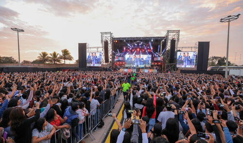 Grupo 5 en homenaje a Elmer Yaipén