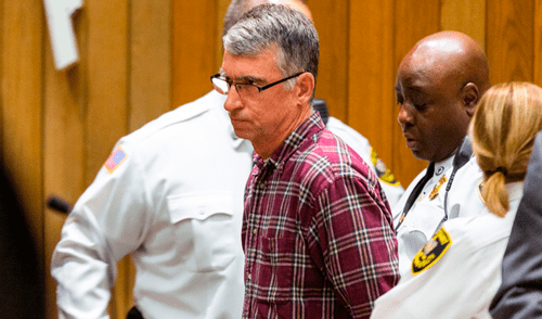 Brian Fanion no quería divorciarse para no tener que perder la mitad del dinero que le correspondía. Asesinó a su esposa y fingió un suicidio para disfrutar de la pensión