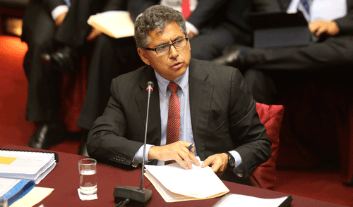 Esposo de Úrsula Letona avaló informe que favoreció a Odebrecht Esposo de Úrsula Letona avaló informe que favoreció a Odebrecht