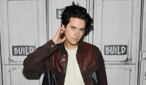 Selena Gómez revela a su amor platónico del colegio y este le responde