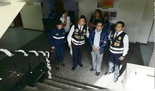 Arequipa: A la cárcel profesor denunciado de pedir fotos intimas a sus estudiantes