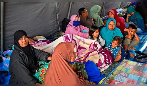 Terremoto en Indonesia deja 14 muertos y un centenar de heridos