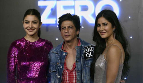 Shahrukh Khan causa sensación entre sus fans al llegar a Australia para festival de cine
