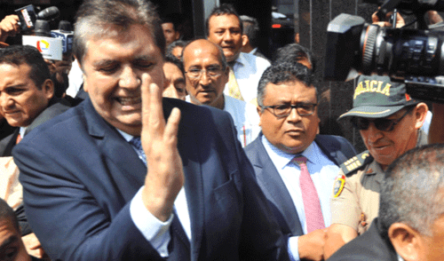 Sanguinetti niega haber sido consultado por asilo de Alan García