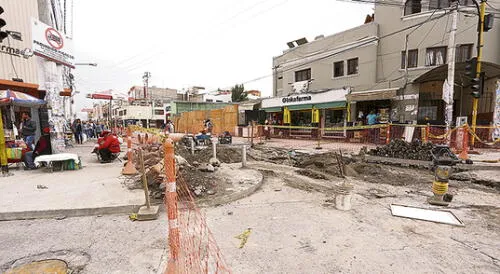ADOQUINES Y ARREGLOS SALAVERRY Cuestionada. Obra en calle San Juan de Dios es investigada.