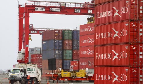 Este año balanza comercial se reduciría en US$ 2 mil mllns por guerra comercial