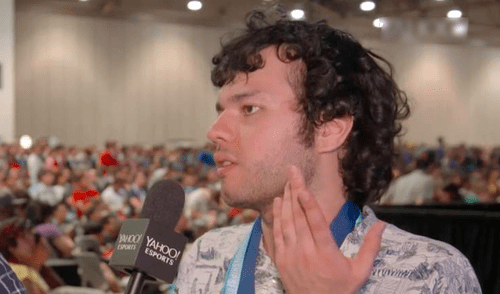 Jugador profesional de Super Smash Bros se retira de la escena y de la comunidad después de emparejarse con otra jugadora de 16 años. Super Smash Bros: Ally Ultimate