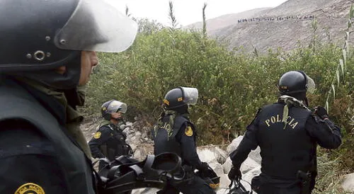 PNP en Tambo por conflicto.