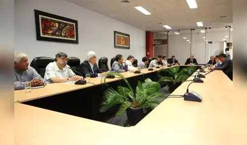 Grados se compromete en el diálogo para beneficiar a los trabajadores del país