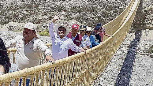 Repararon puente en Miculla.