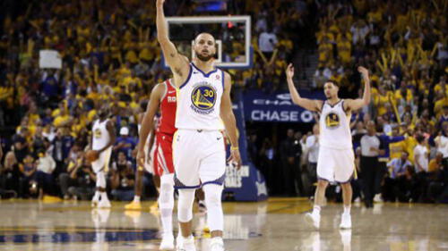 Warriors aplastó 126 - 86 a Houston Rockets en el tercer juego final de la Conferencia Oeste Warriors aplastó 126 - 86 a Houston Rockets en el tercer juego final de la Conferencia Oeste