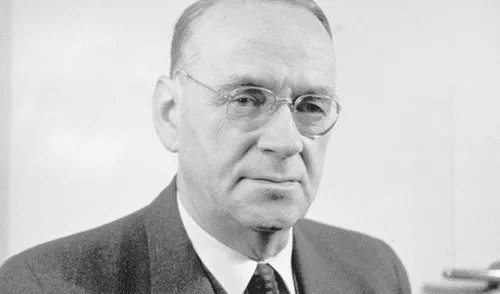 Conoce a Carl Lutz, el hombre que salvó a 60 mil judíos en la Segunda Guerra Mundial Conoce a Carl Lutz, el hombre que salvó a 60 mil judíos en la Segunda Guerra Mundial