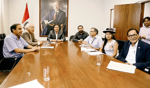 Indulto no será incluido en nueva moción de vacancia contra Kuczynski Indulto no será incluido en nueva moción de vacancia contra Kuczynski