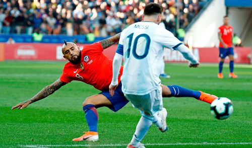 Arturo Vidal apoyó a Lionel Messi y considera que Brasil fue beneficiado en la Copa América 2019. | Foto: EFE Argentina vs Chile | Messi | Vidal