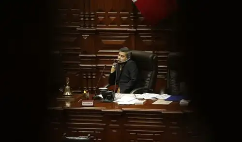 Galarreta triplicó número del personal para la Mesa Directiva del Congreso Galarreta triplicó número del personal para la Mesa Directiva del Congreso