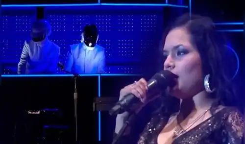 Facebook: Corazón Serrano y Daft Punk "se unen" en nuevo videoclip viral Facebook: Corazón Serrano y Daft Punk "se unen" en nuevo videoclip viral