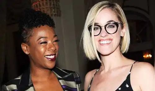 Instagram: Actriz y guionista de popular serie de Netflix se casaron 