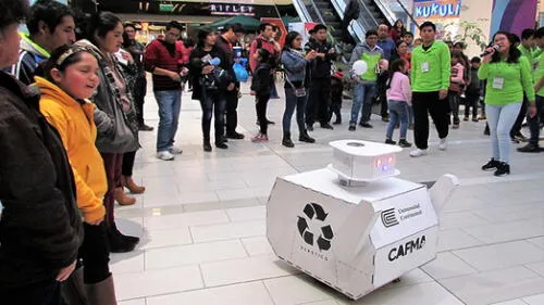 Crean robot que genera conciencia ambiental en niños y jóvenes Huancainos