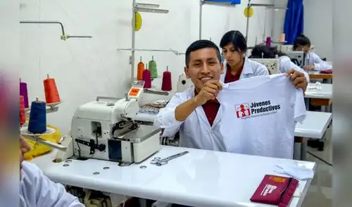 Este sábado ofrecerán 425 becas en cerro San Cosme