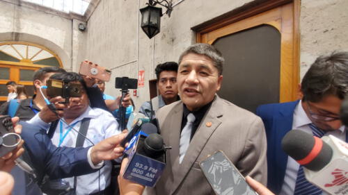 Arequipa. Víctor Hugo Rivera dio algunos detalles de la transferencia de gestión. Foto: URPI-LR