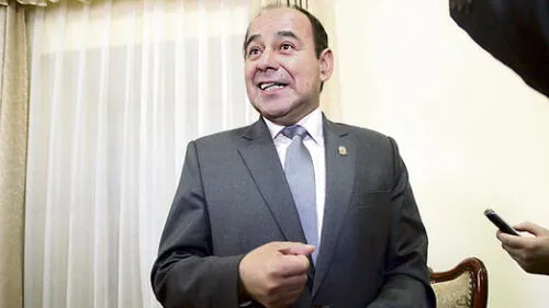 Cusco: Rector de la Unsaac declarará ilegal huelga de catedráticos Cusco: Rector de la Unsaac declarará ilegal huelga de catedráticos