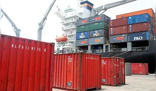 Importaciones peruanas cayeron 4,4% al cierre del 2016