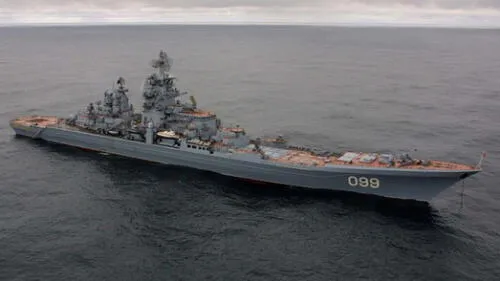 Piotr Veliki es el buque insignia de la Flota del Norte de Rusia. Piotr Veliki es el buque insignia de la Flota del Norte de Rusia.