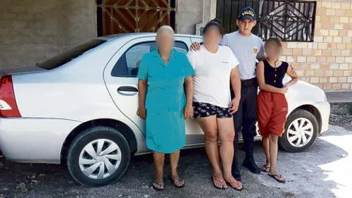 Policía uniformado se graba teniendo relaciones sexuales con escolar