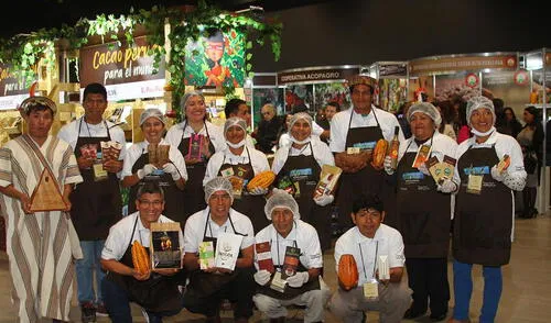 Productores de la frontera entre Perú y Colombia participan en Salón del Cacao y Chocolate