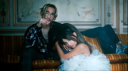 Ariana Grande y Mikey Foster están saliendo, asegura el hermano de la cantante 