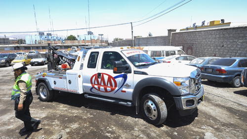 Correos revelan pago de presuntas coimas en el servicio de grúas en Arequipa